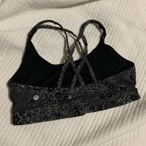 Lululemon free to be bra